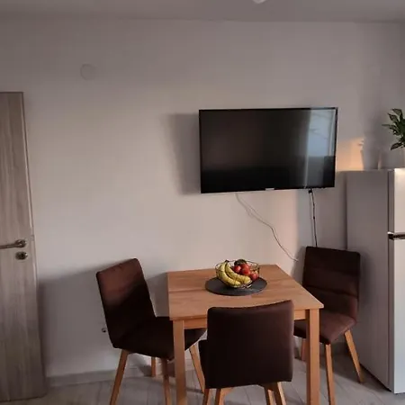Apartment Matej 3 *